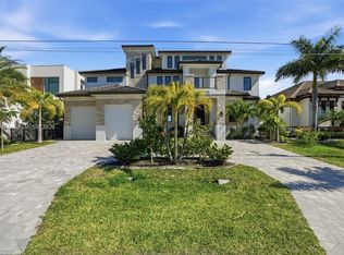 5735 Riverside Dr, Cape Coral, FL 33904