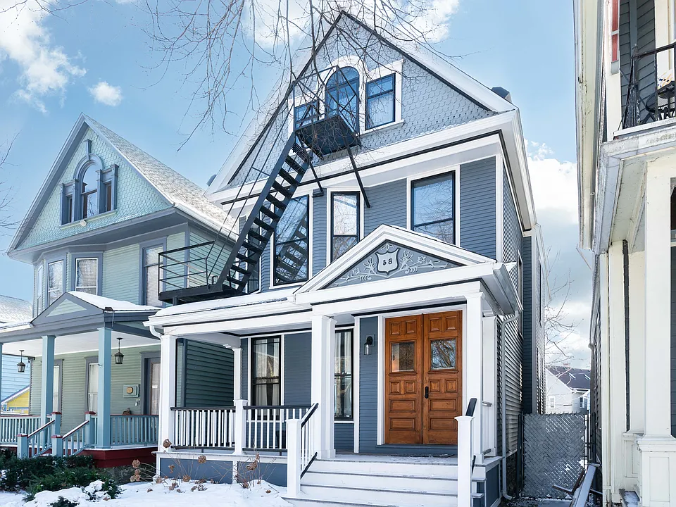 58 Cottage St #1