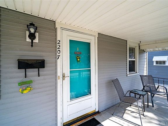 4th image of 2207 Ome Ave