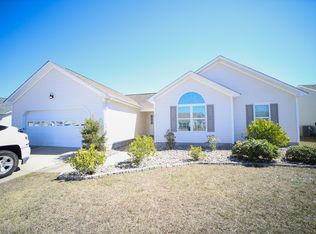 238 Red Carnation Dr, Holly Ridge, NC 28445