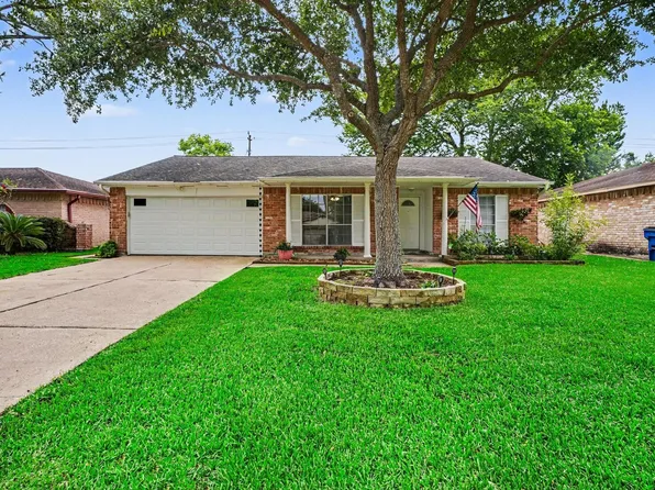 16811 Bougainvilla Ln, Friendswood, TX 77546