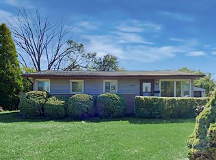 355 S La Porte Ct, Addison, IL 60101