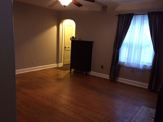 1st image of 805 Bauer Ave