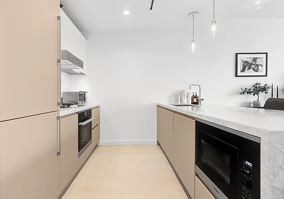 Rented by SERHANT. | media 12