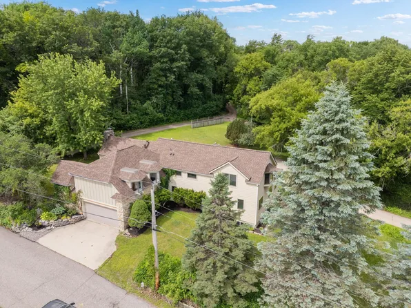 2418 5th St SW, Rochester, MN 55902