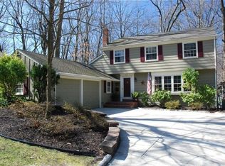 203 Gravel Bend Rd, Cherry Hill, NJ 08034