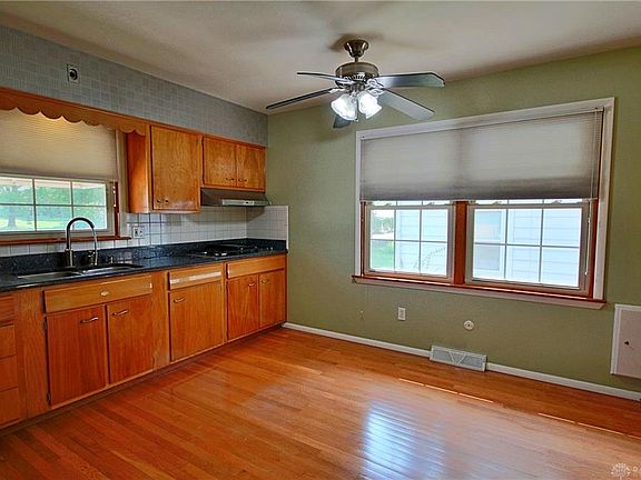 3rd image of 303 Wilmington Ave