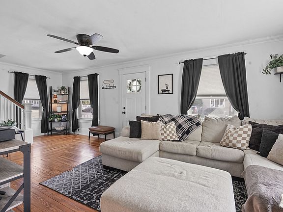5th image of 111 W Union St