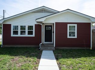 320 N 9th St, Herrin, IL 62948