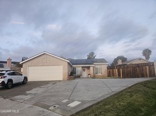3840 Hatcher Pl, Rosamond, CA 93560