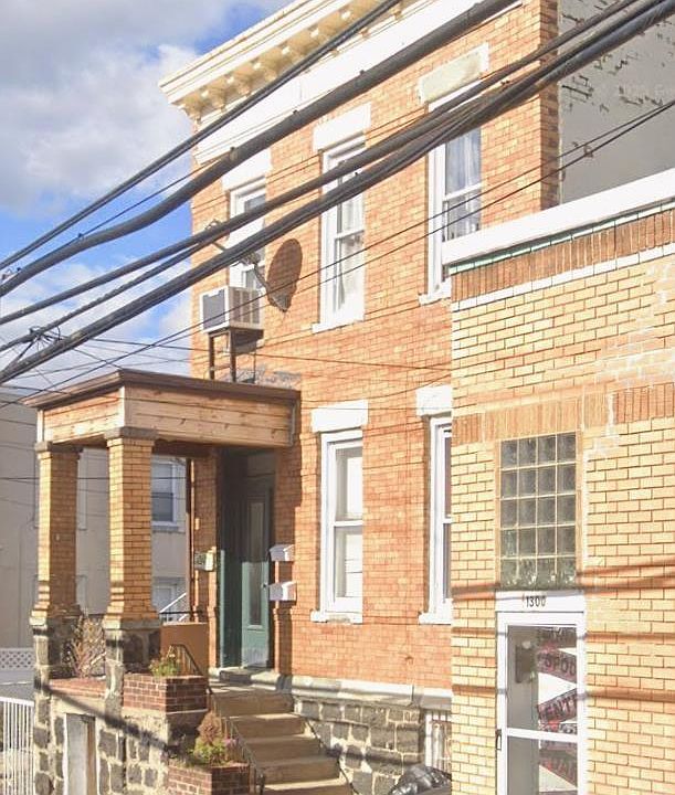 1st image of 1302 67th St #1
