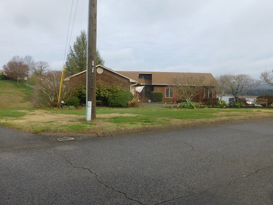 1st image of 2632 Lakemont Cir