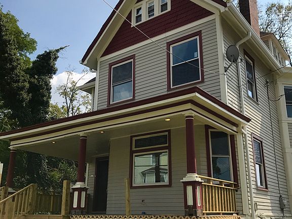 2nd image of 3011 Murdock Ave