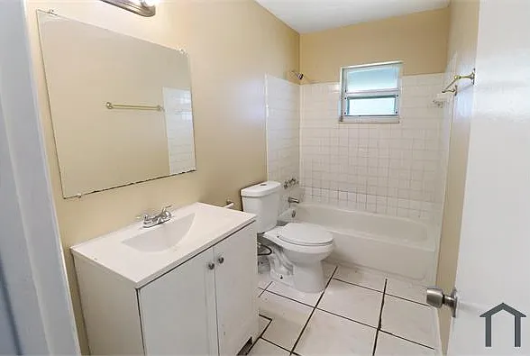 721 NW 6th Ave — Photo 14