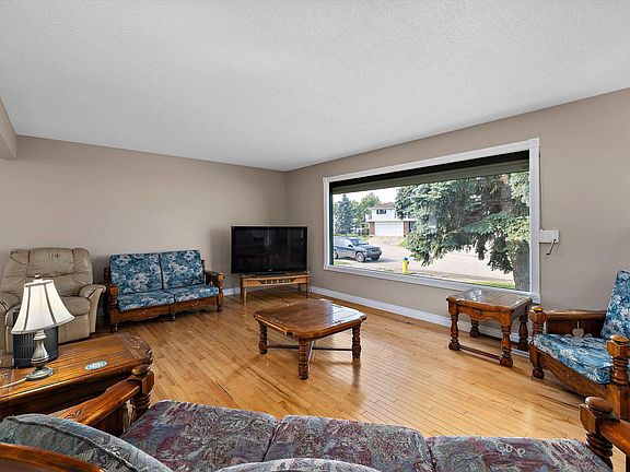 4th image of 3511 73rd St NW