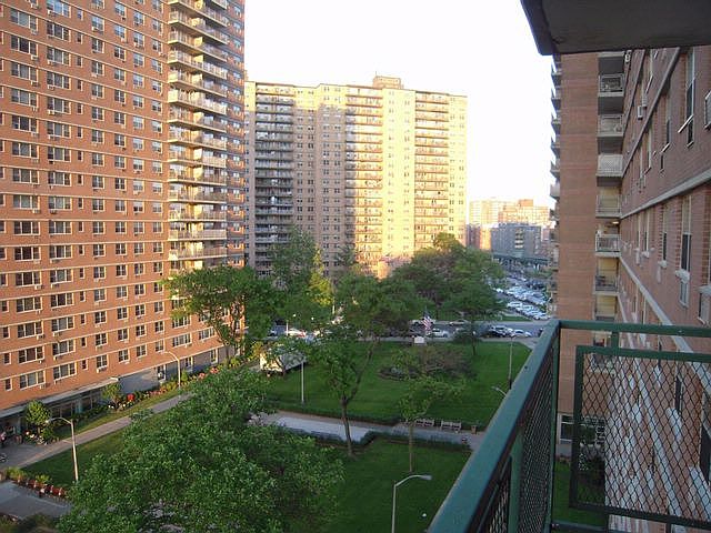 1st image of 2940 W 5th St APT 8E
