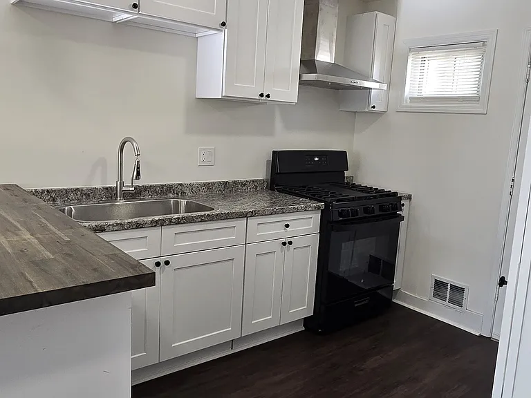 1437 Vesta Ave #1 — Photo 18