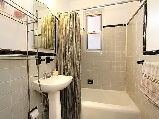 Sold by Exclusive Properties Sotheby's International Realty | media 8