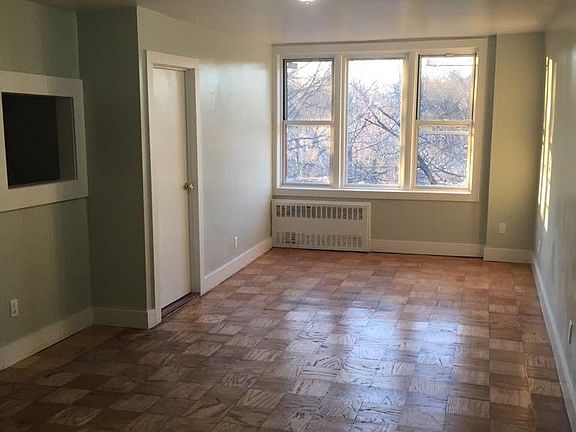 4th image of 3940 Bronx Blvd #12A