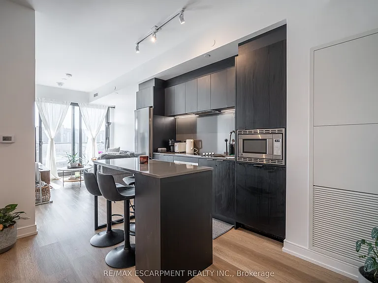 1 Jarvis St #1504 — Photo 4