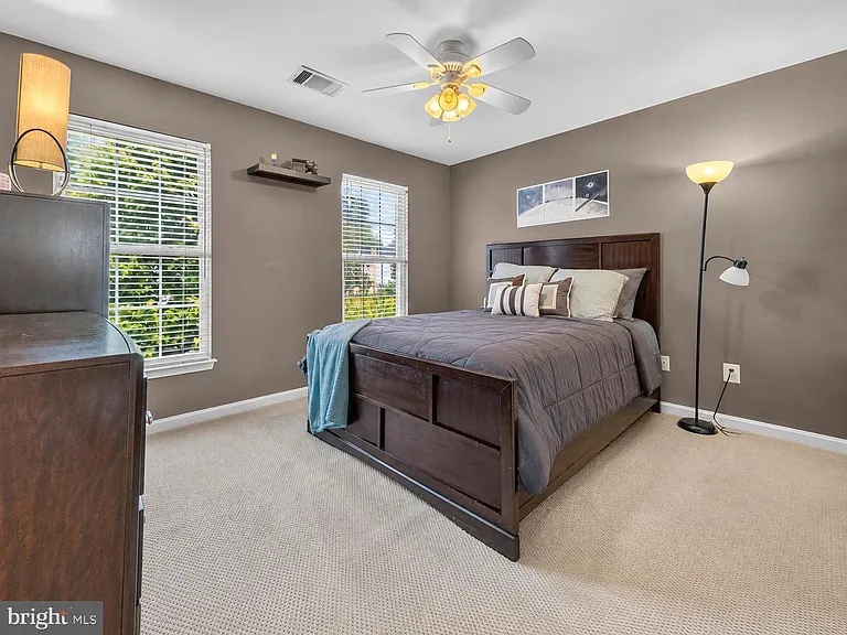 8147 Cancun Ct — Photo 35