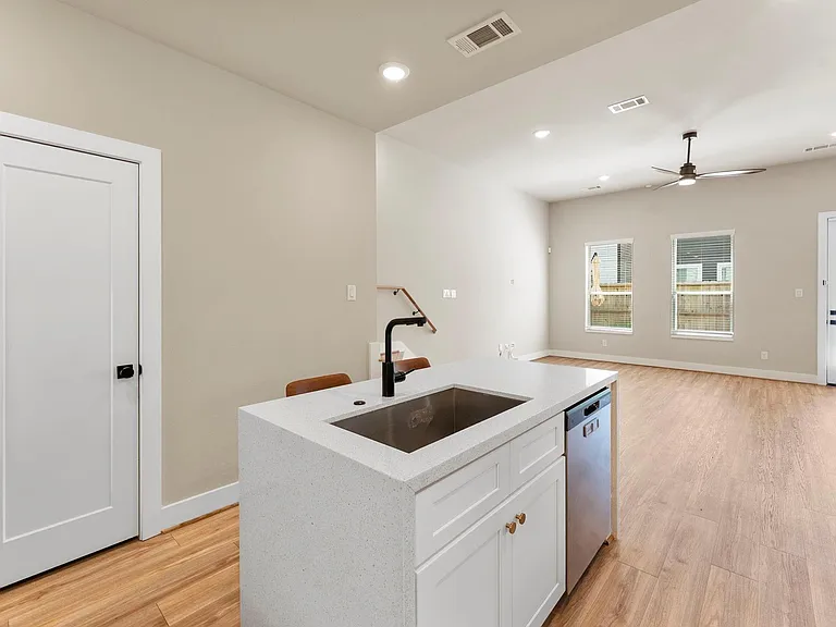5825 Francis Oak Pl — Photo 8