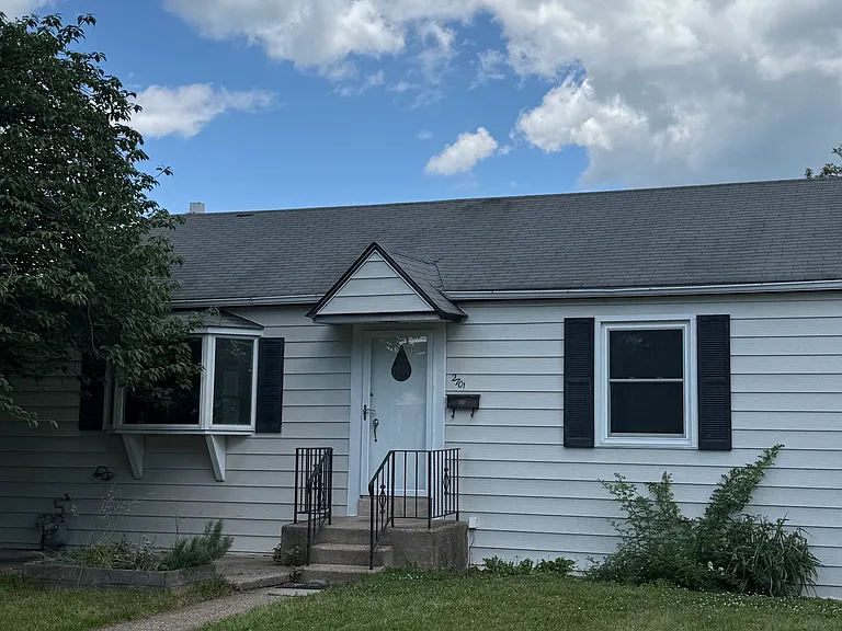 2701 Fair Oaks Ave — Photo 7