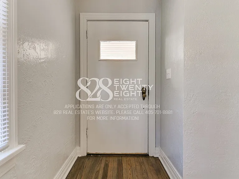 930 Miller Ave — Photo 6