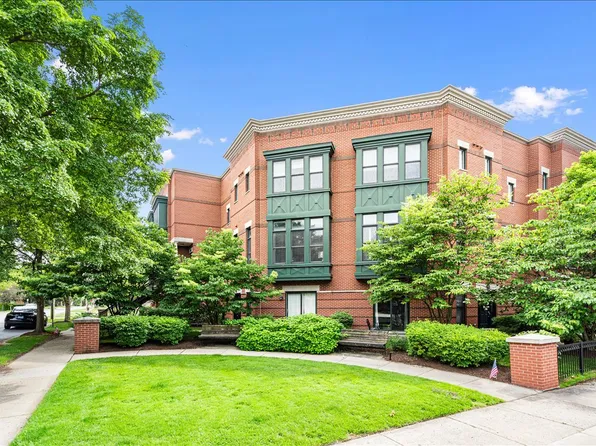 130 N Rose St, Palatine, IL 60067
