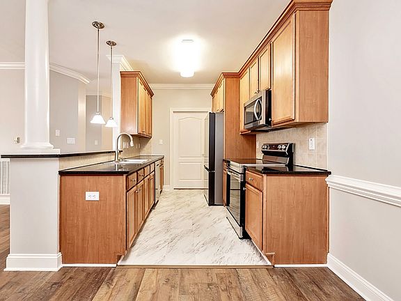 4th image of 1931 Dante Ln Unit 102