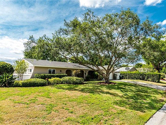 2nd image of 4745 Tierra Alta Ct