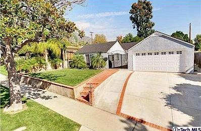 1st image of 1100 Daveric Dr