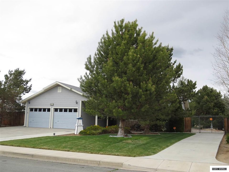 1st image of 270 Nicole Dr