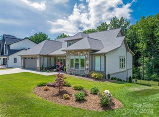 11 Sagewood Dr, Candler, NC 28715