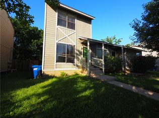 105 Hillside Dr, Elgin, TX 78621