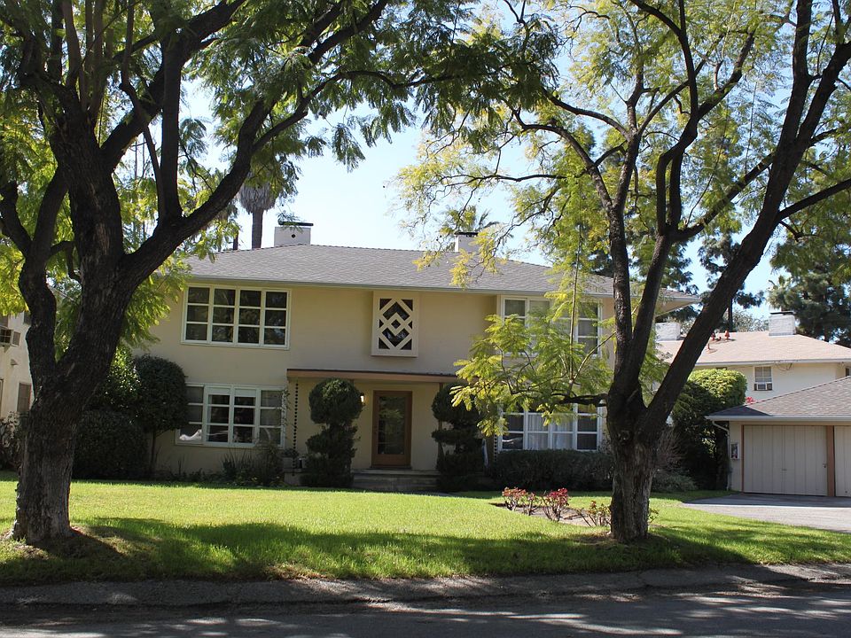 Front of apartment building