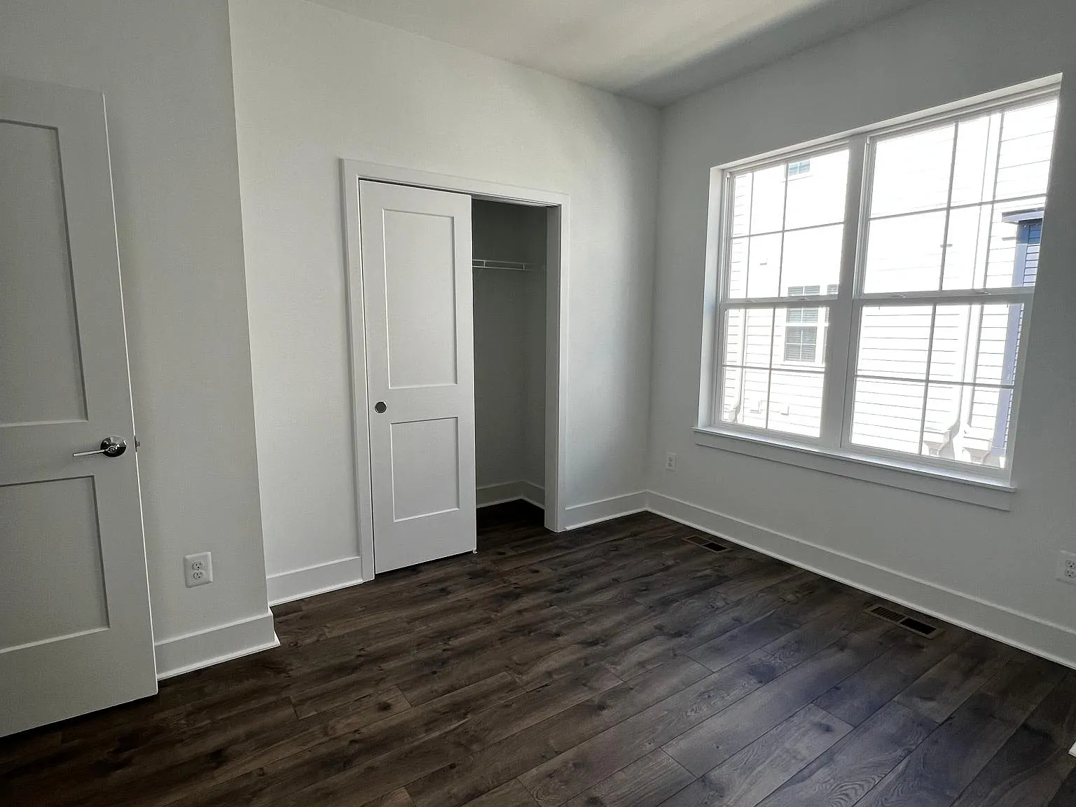 2 bed, 2.5 bath, 1200 sqft, $3,500 — Photo 1