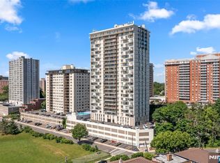 160 Overlook Ave APT 2C, Hackensack, NJ 07601