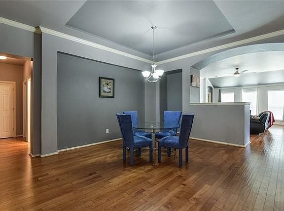 5th image of 412 Dover Park Trl