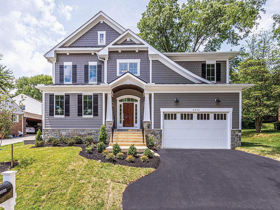 Chanticleer II by Sekas Homes
