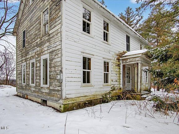 2nd image of 263 Stillwater Bridge Road