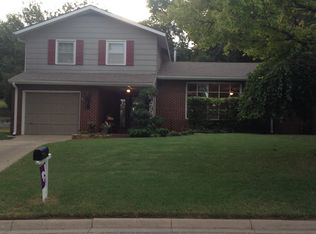129 Highland Dr, Arkansas City, KS 67005
