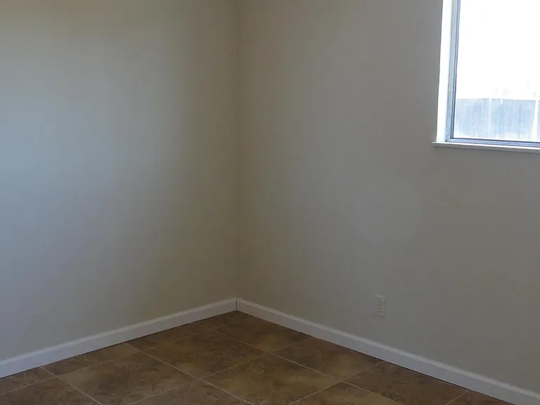 640 San Juan St — Photo 6