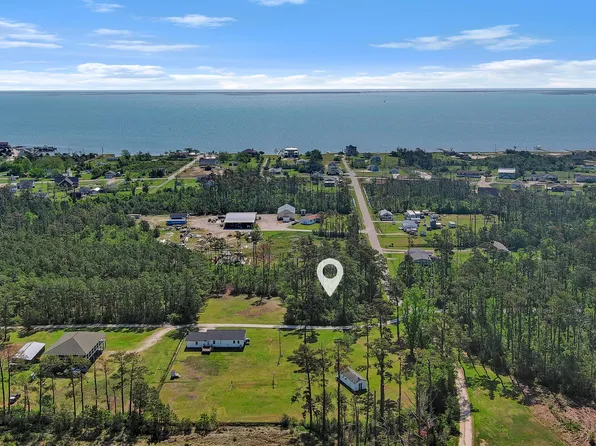 (undisclosed Address), Davis, NC 28524