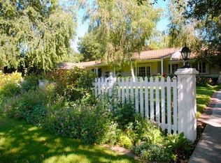 335 Blythe Rd, La Canada Flintridge, CA 91011