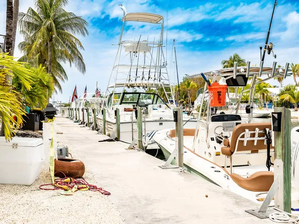 9 Sombrero Blvd APT 105, Marathon, FL 33050