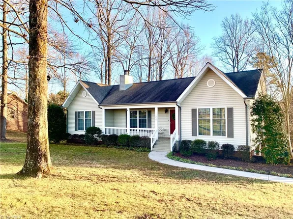 355 Pine Brook Pl, Wilkesboro, NC 28697