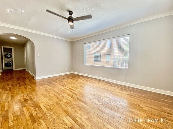 3rd image of 1114 W 45th St #1112-2