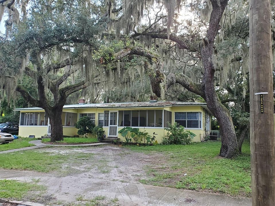 1st image of 906 S 15th St