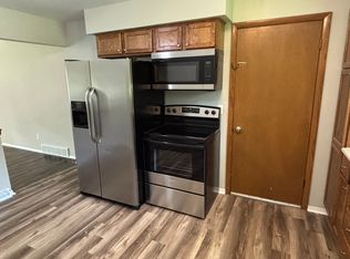 S82W31494 Section Rd, Mukwonago, WI 53149